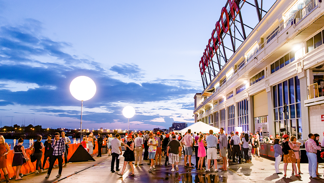 Outdoor Flynn Cruiseport Boston