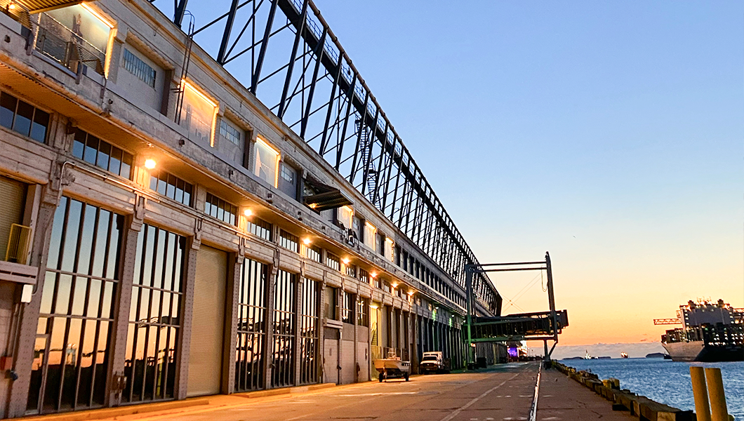 Outdoor Flynn Cruiseport Boston