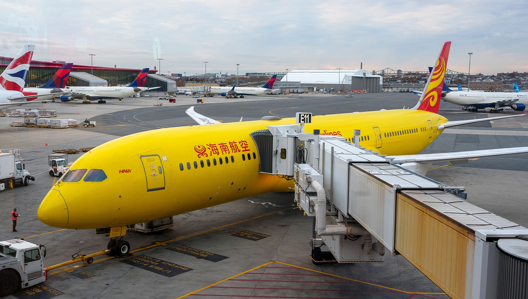 Hainan plane at gate